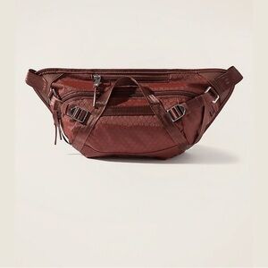 Athleta Excursion Belt Bag
